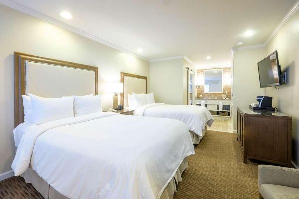 Hotel Dolce Silverado (Napa)